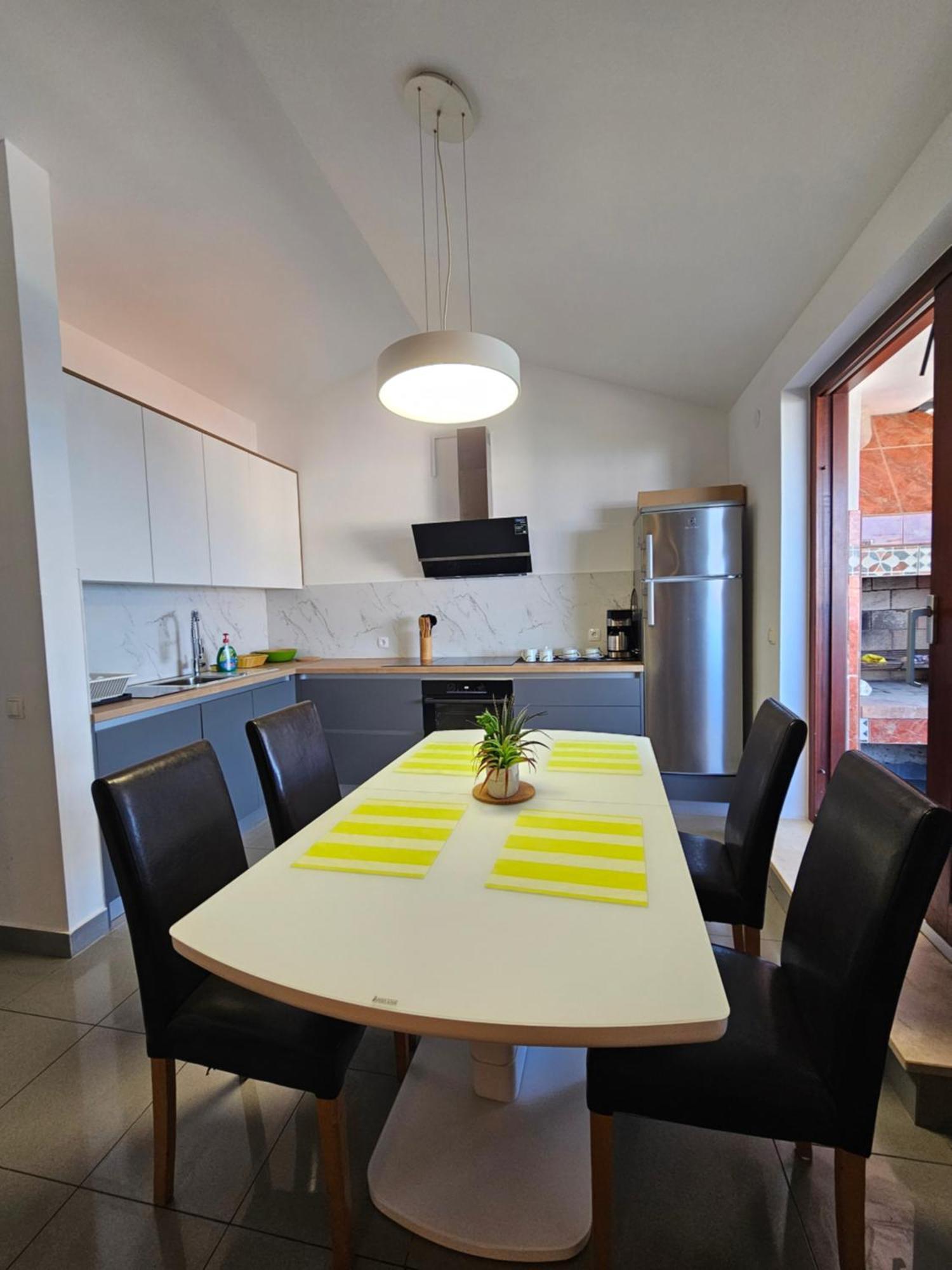 Apartman Sea View Vantacici Exteriör bild